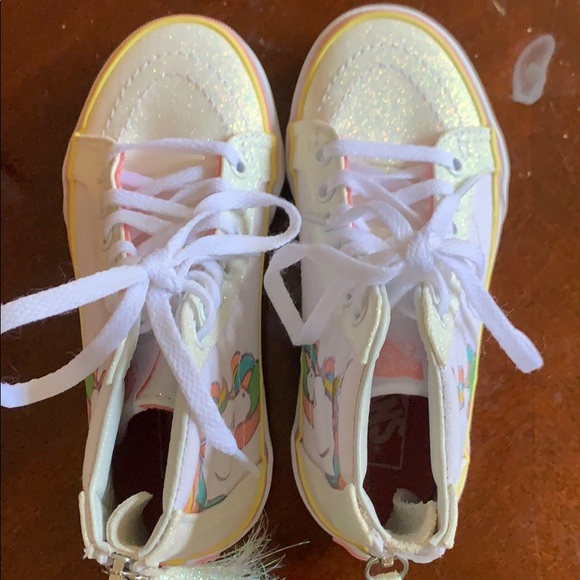 COPY - Girl’s Hightop Vans - Picture 4 of 5